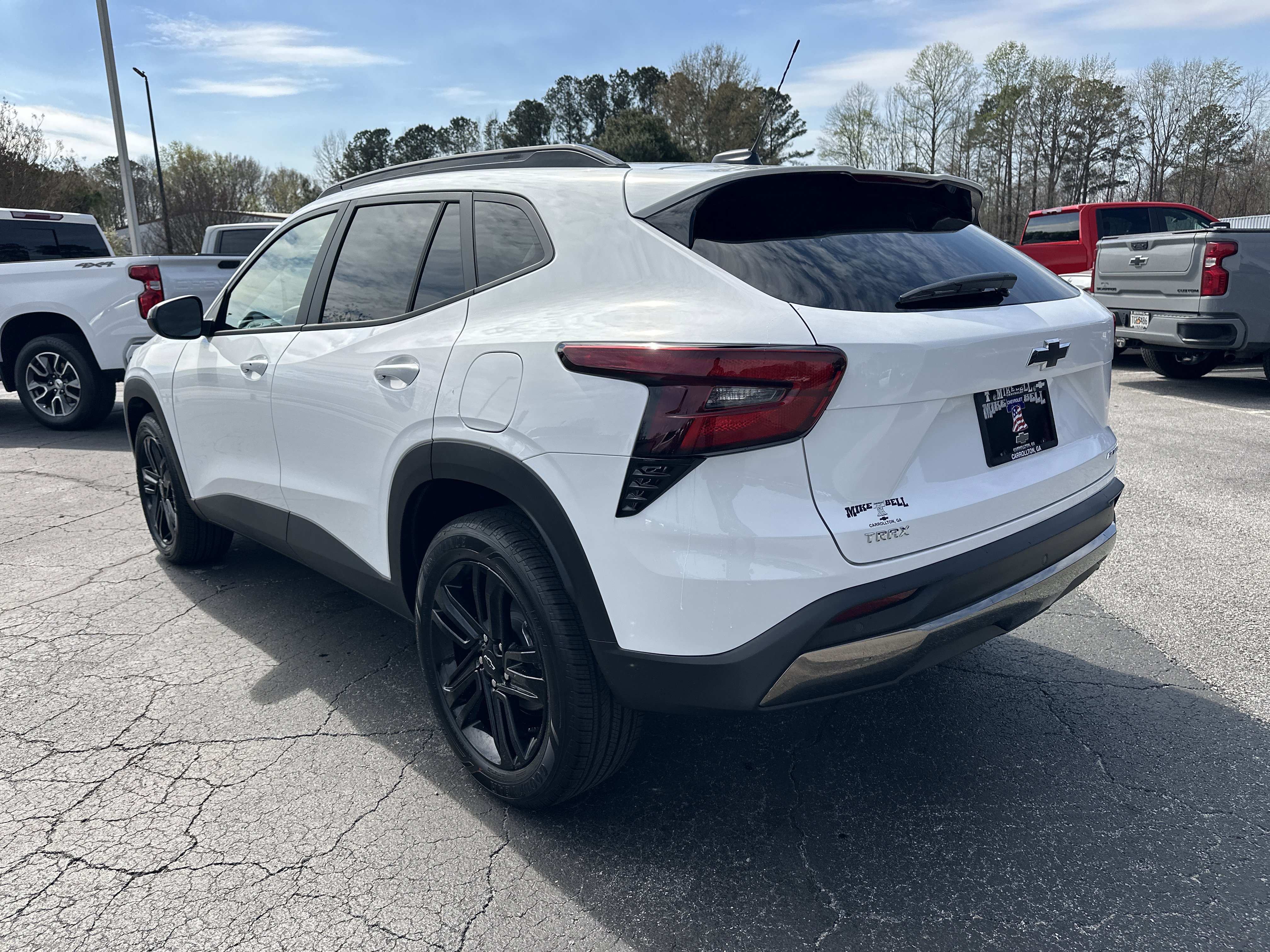 New 2026 Chevrolet Trax ACTIV w/ Sunroof Package FWD image 7