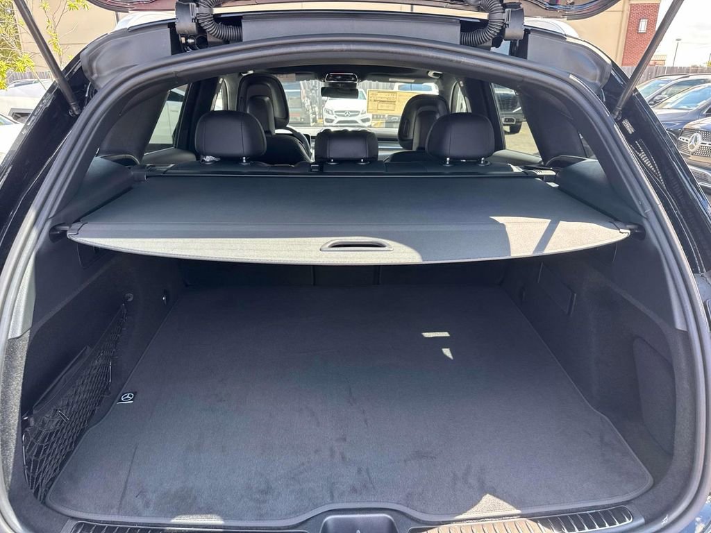 Used 2026 Mercedes-Benz GLC 300 image 6
