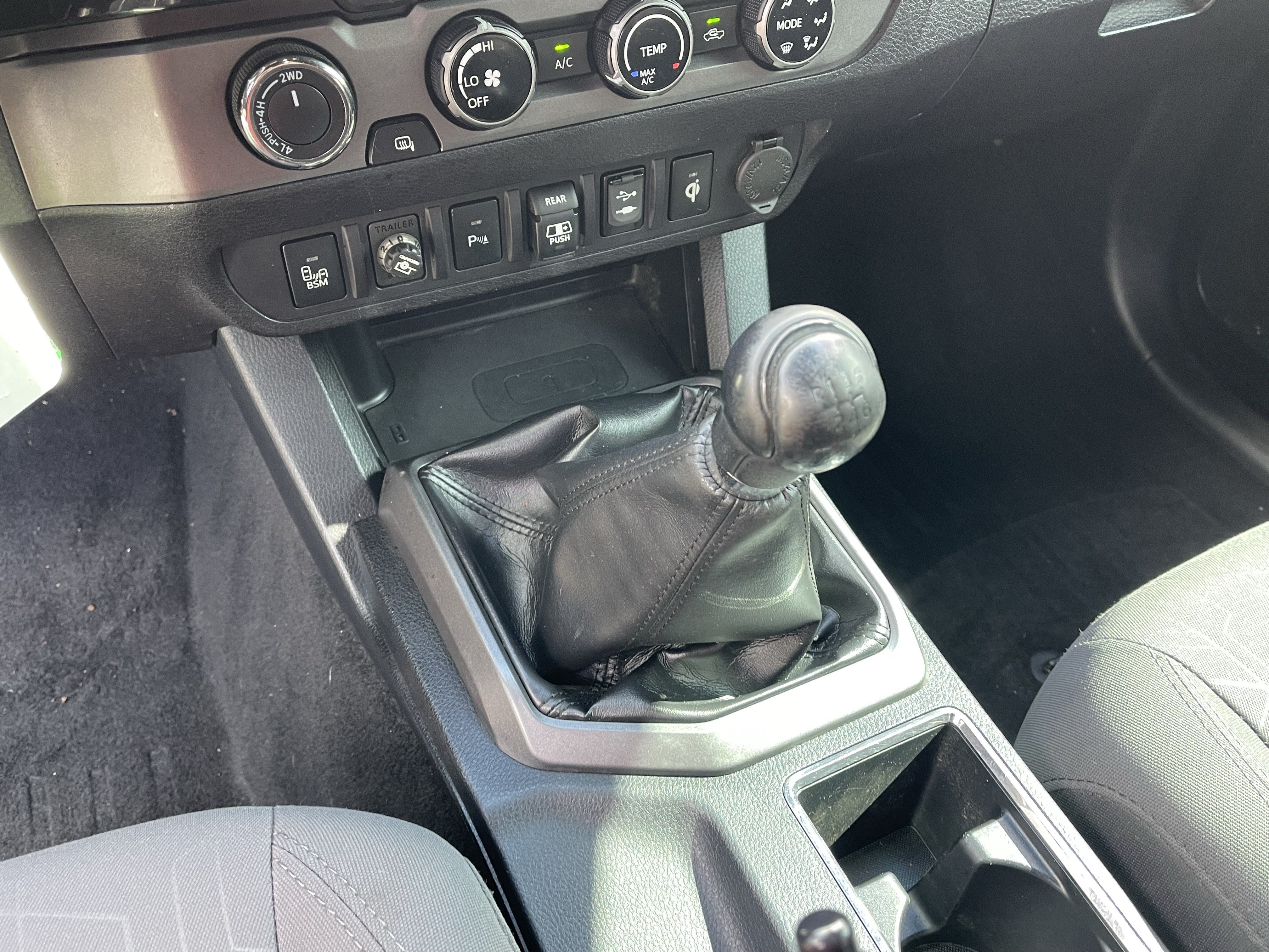 Certified 2018 Toyota Tacoma TRD Off-Road w/ Technology Package AWD/4WD image 23