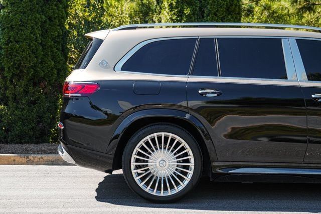 Used 2023 Mercedes-Benz Maybach GLS 600 4MATIC image 13