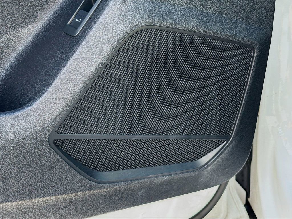 Used 2020 Audi Q3 2.0T Premium image 24