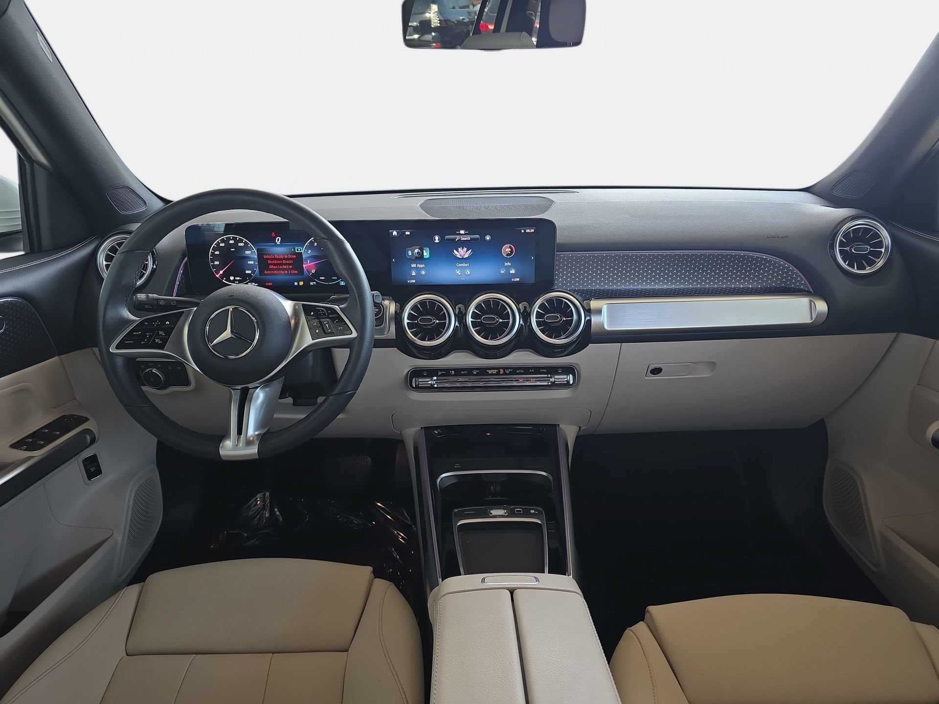 Used 2025 Mercedes-Benz GLB 250 image 9