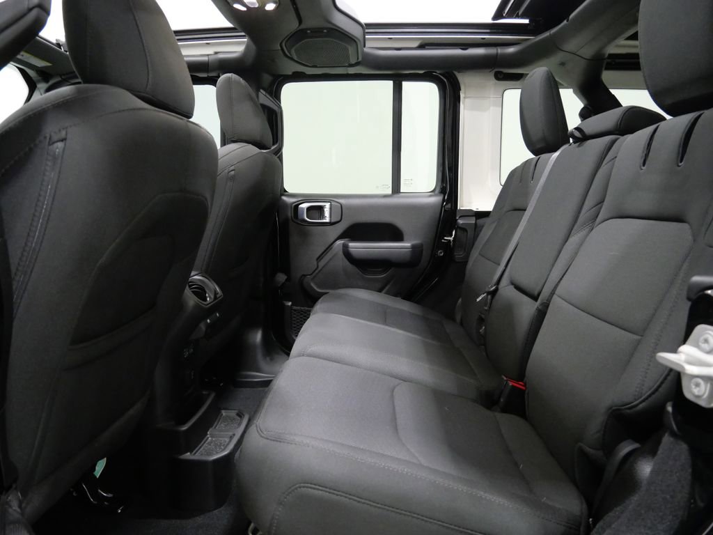 Used 2023 Jeep Wrangler Unlimited w/ Sun & Screen Package AWD/4WD image 25