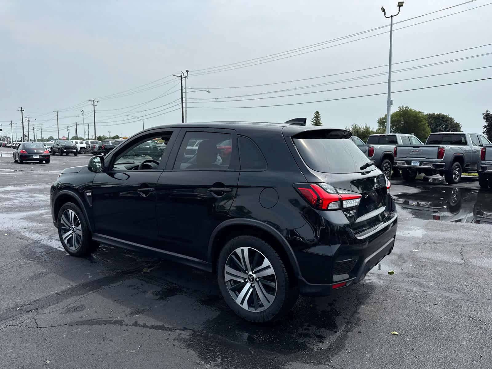 Used 2024 Mitsubishi Outlander Sport ES AWD/4WD image 3