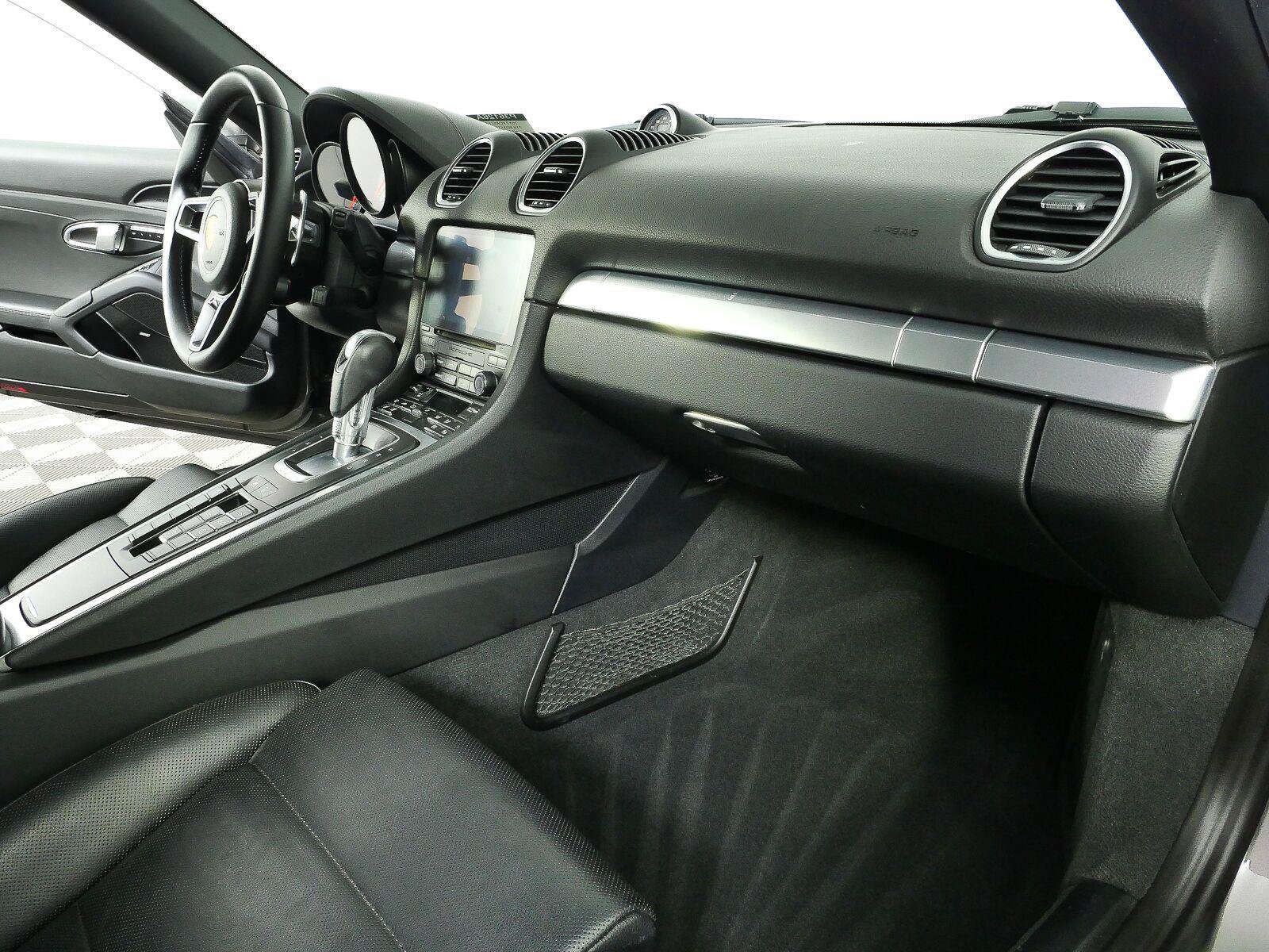 Certified 2017 Porsche 718 Boxster S RWD image 19