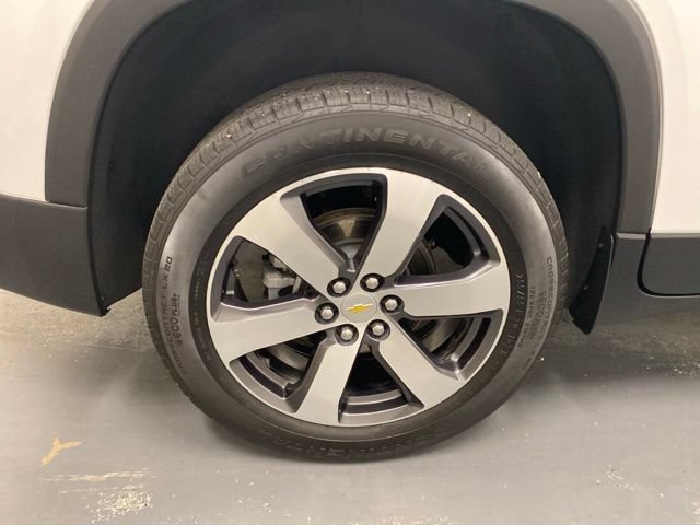 Certified 2023 Chevrolet Traverse LT w/ LT Premium Package AWD/4WD image 34