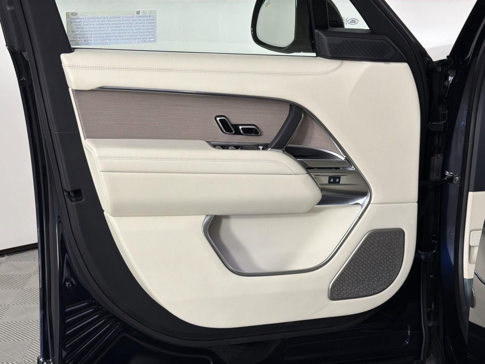 New 2026 Land Rover Range Rover Autobiography image 21