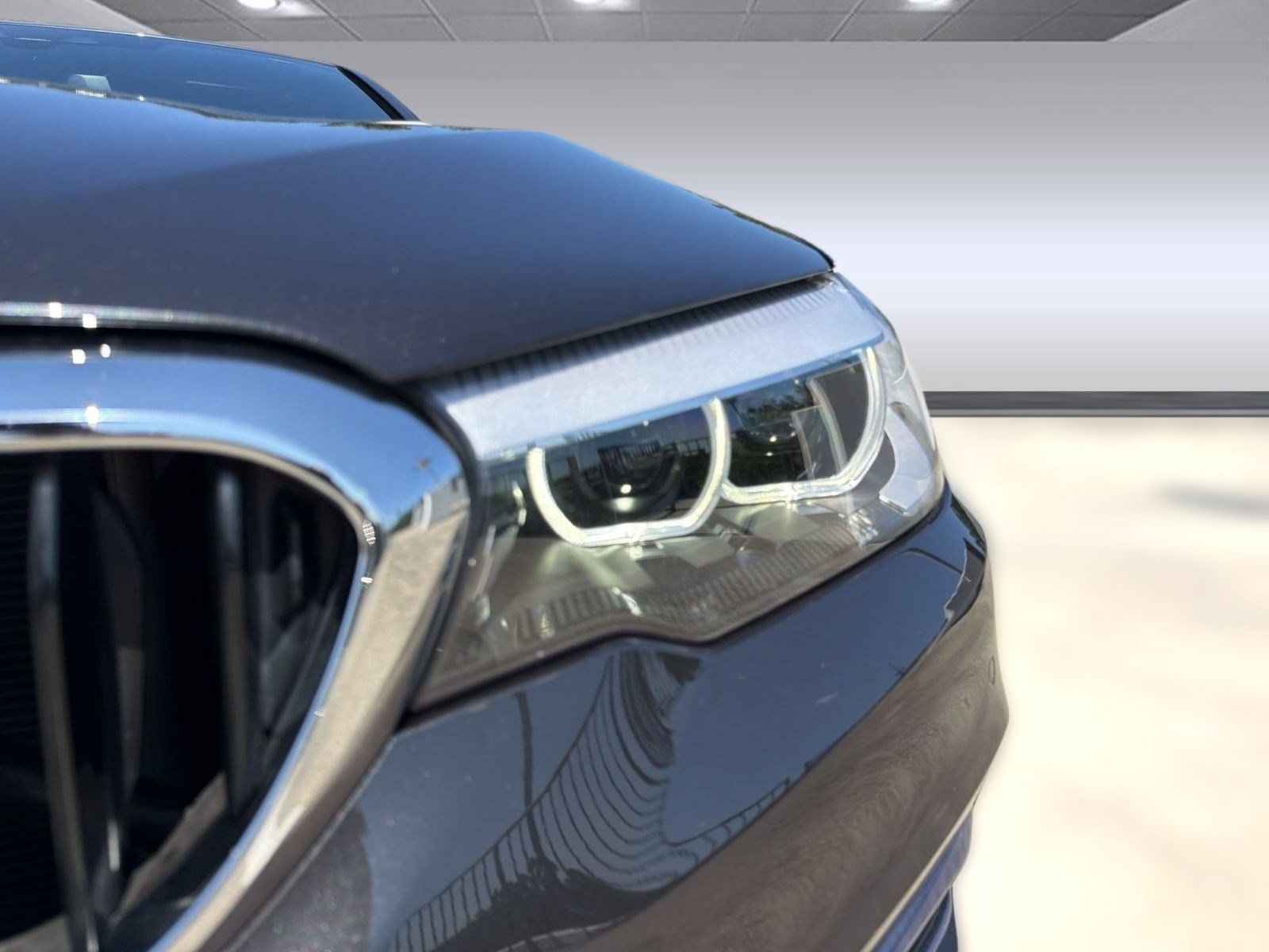 Used 2019 BMW 530i w/ Convenience Package RWD image 11