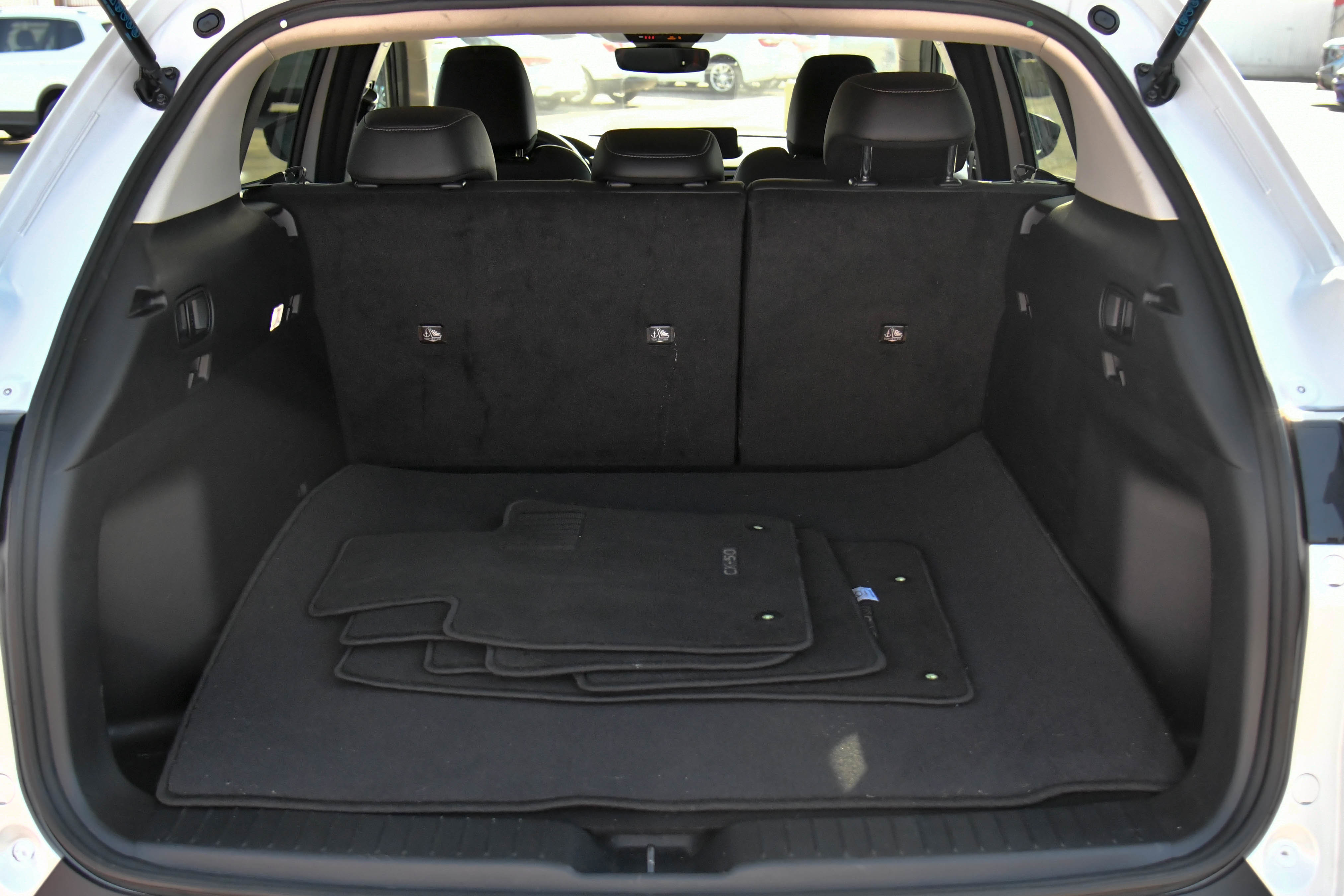 Used 2024 MAZDA CX-50 AWD 2.5 S w/ Cargo Package image 36