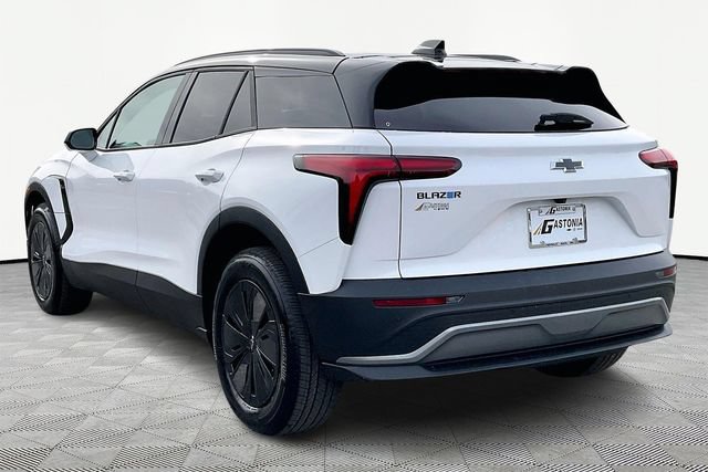 New 2026 Chevrolet Blazer EV LT w/ Midnight/Sport Edition FWD image 4