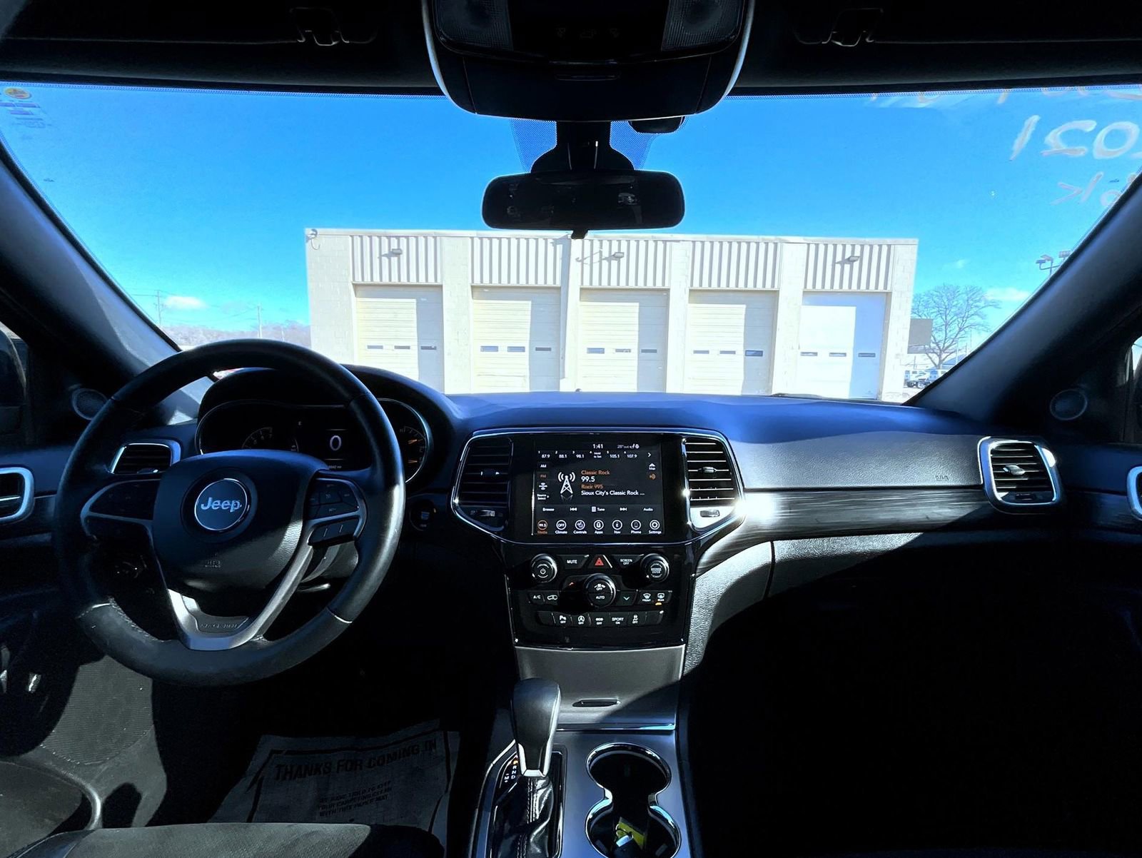 Certified 2021 Jeep Grand Cherokee Laredo X image 15