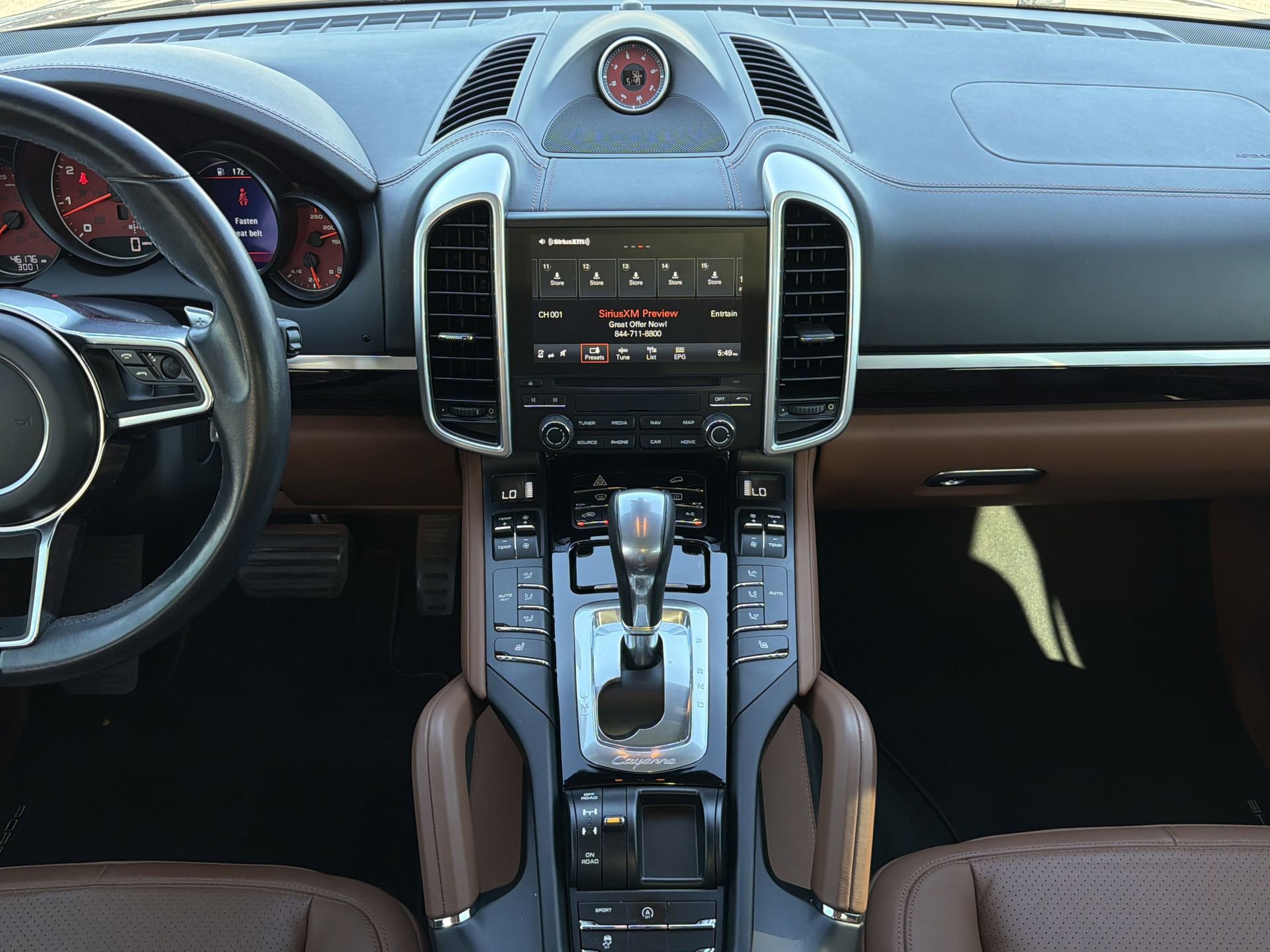 Used 2017 Porsche Cayenne AWD/4WD image 15