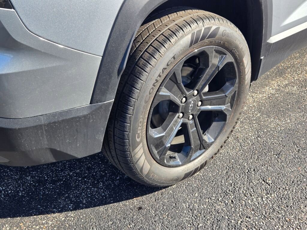 New 2026 Chevrolet Equinox LT w/ Convenience Package II image 9