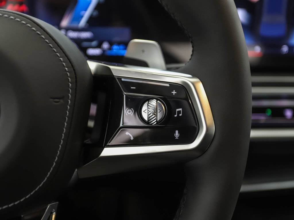 Used 2026 BMW 750e xDrive 750e xDrive w/ Executive Package image 13