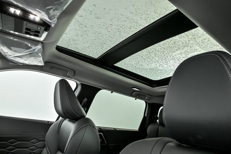 New 2026 Mitsubishi Outlander SEL AWD/4WD image 16