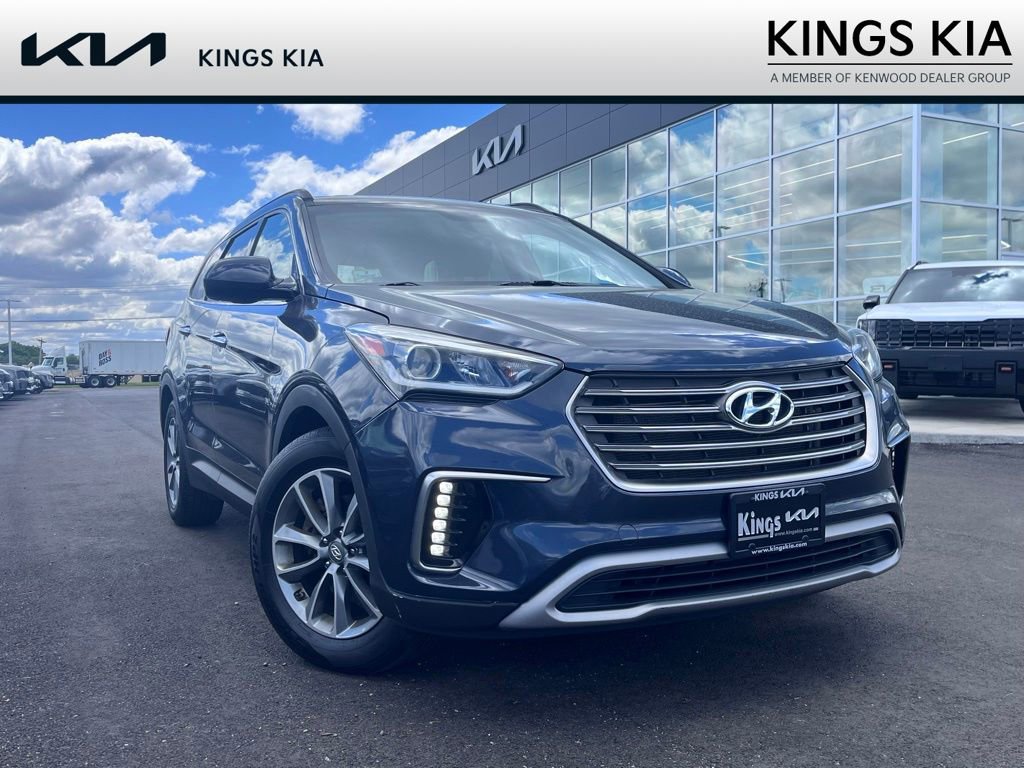 Used 2017 Hyundai Santa Fe SE w/ Cargo Package AWD/4WD image 1
