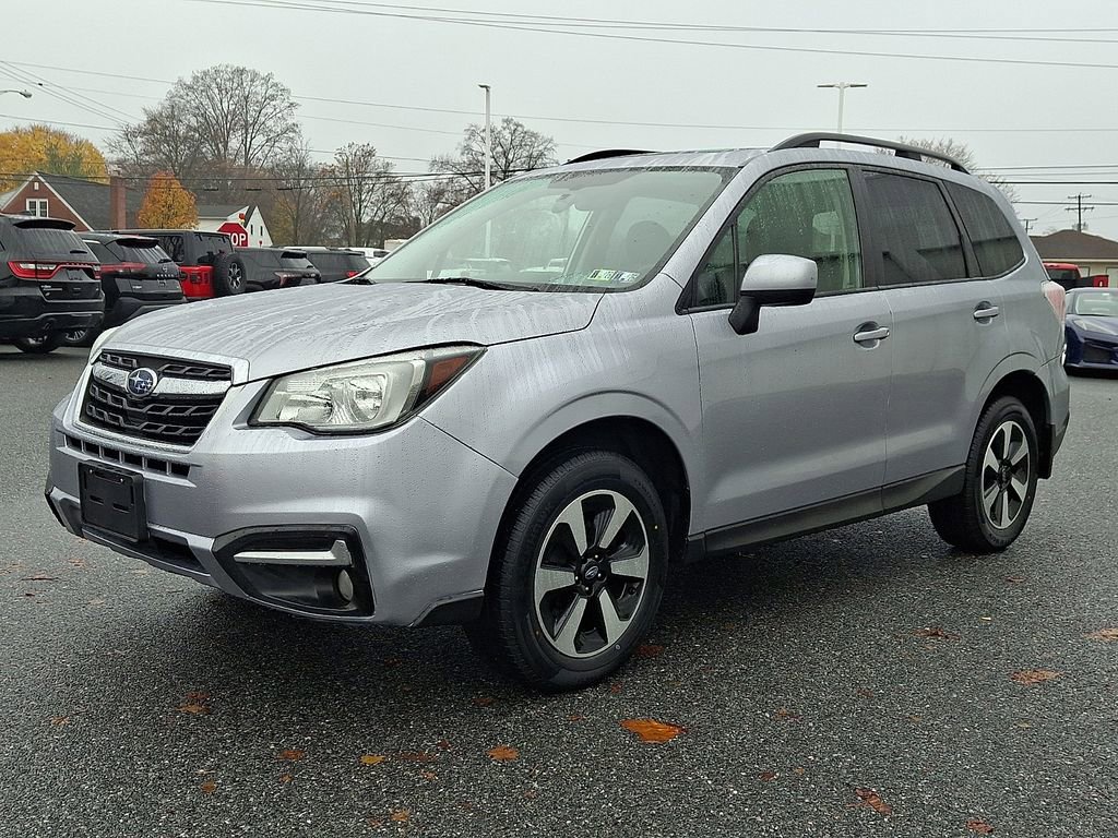 Used 2018 Subaru Forester 2.5i Premium w/ All-Weather Package image 3