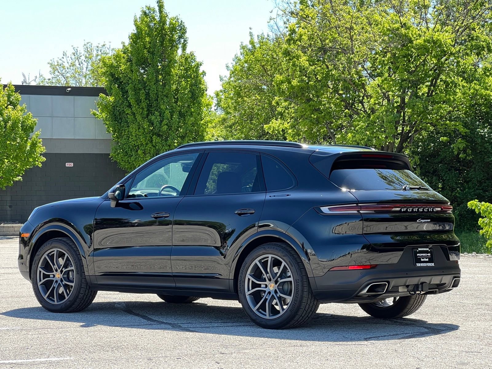 Certified 2024 Porsche Cayenne AWD/4WD image 9