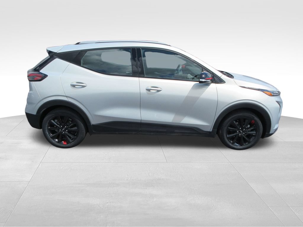 Certified 2023 Chevrolet Bolt EUV LT w/ Convenience Package FWD image 6