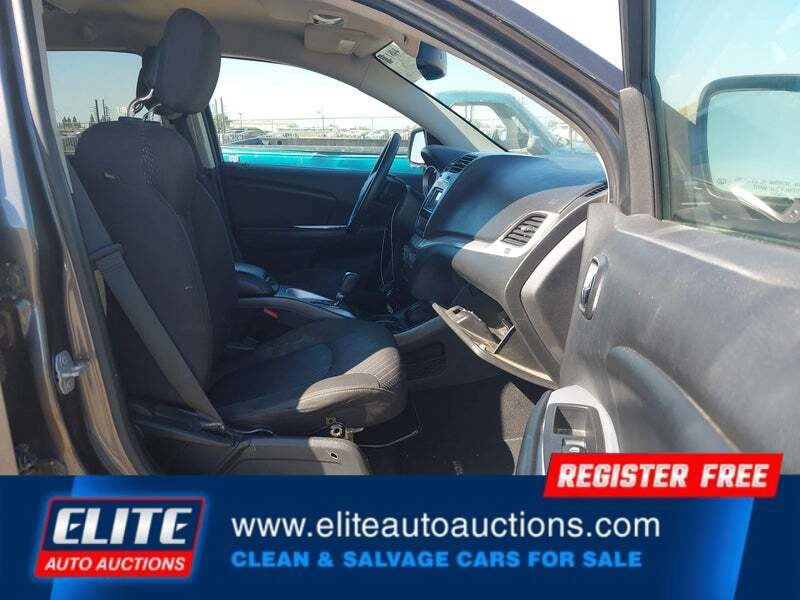 Used 2017 Dodge Journey SE w/ Flexible Seating Group FWD image 10