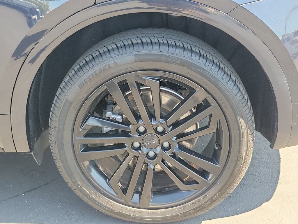Used 2019 Audi Q5 Premium w/ Premium Plus Package AWD/4WD image 33