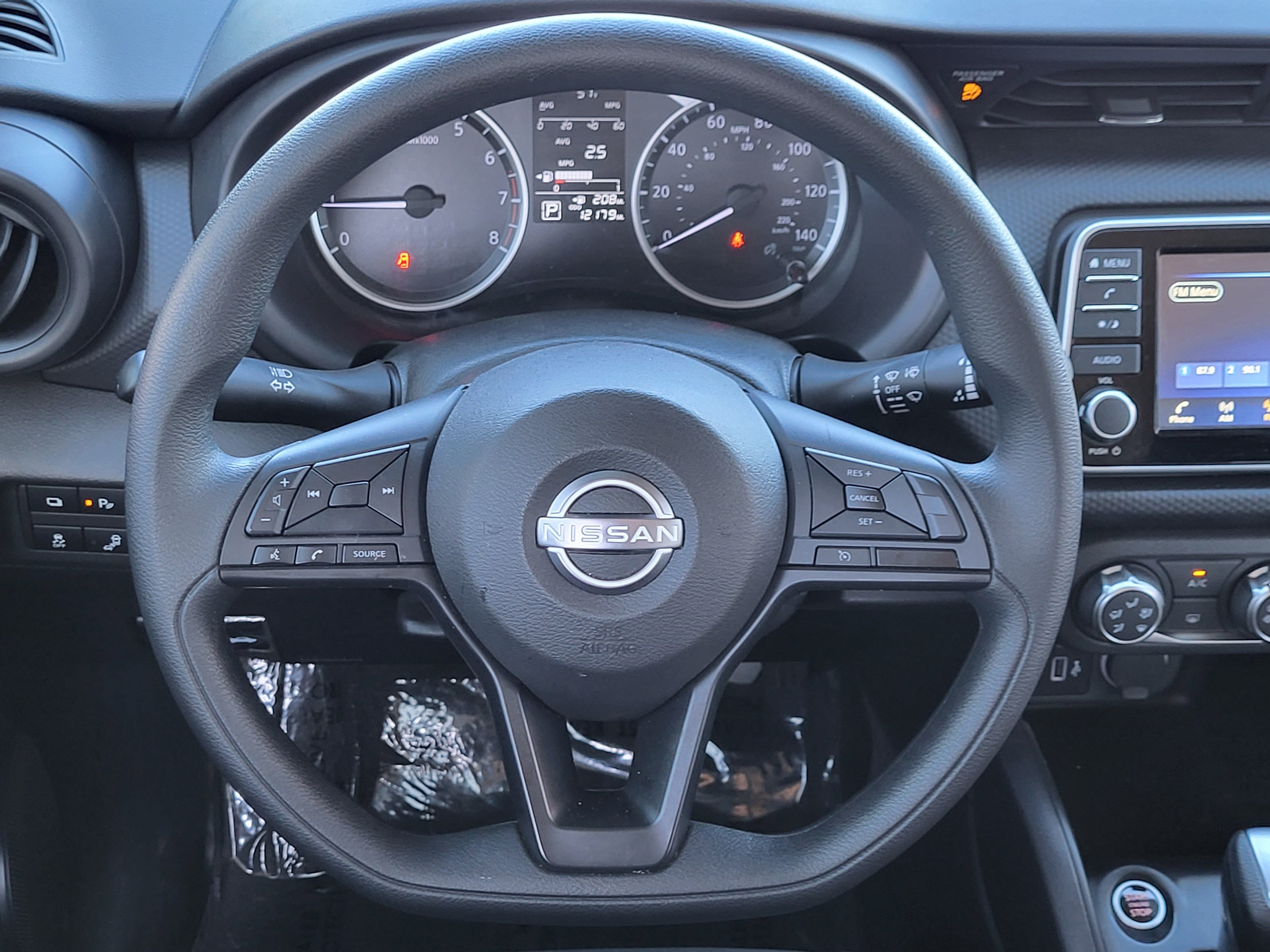 Certified 2025 Nissan Kicks Play S FWD image 28