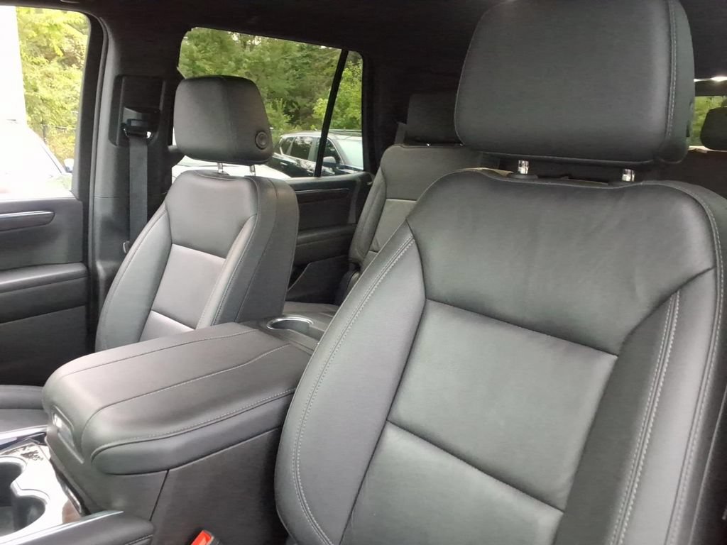 Certified 2025 Chevrolet Tahoe Z71 AWD/4WD image 11
