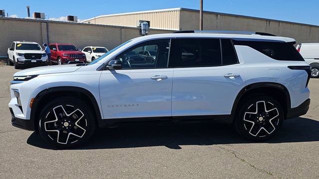Used 2026 Chevrolet Traverse High Country w/ LPO, Floor Liner Package AWD/4WD image 5