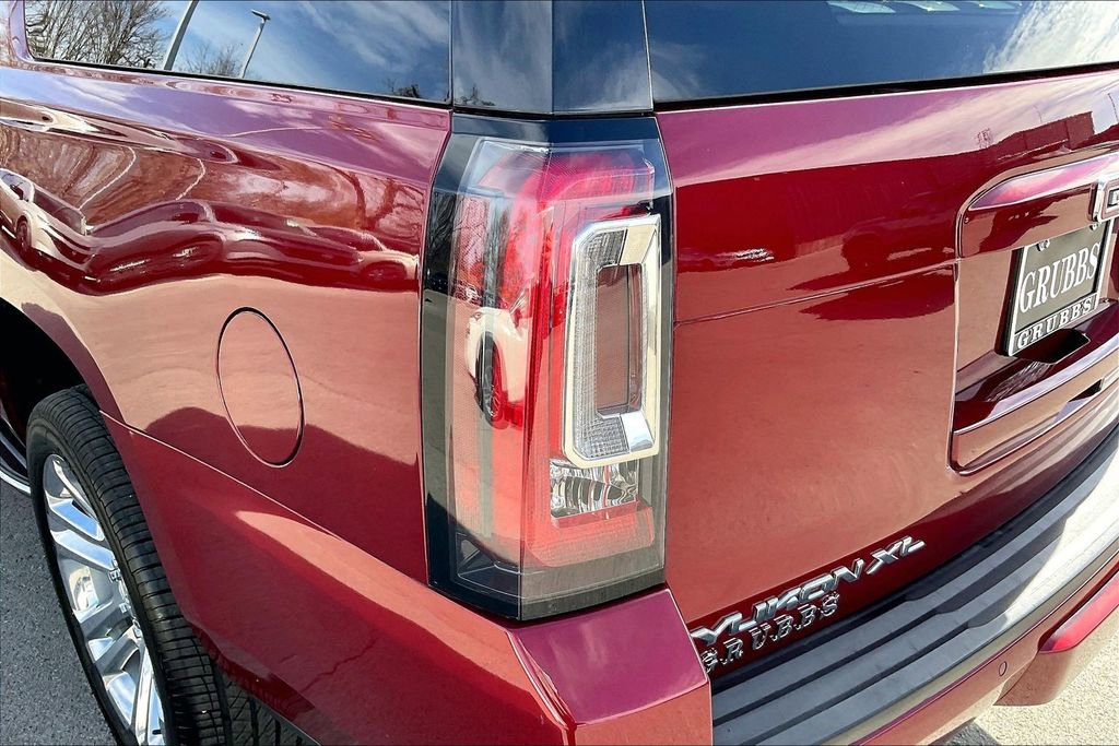 Used 2017 GMC Yukon XL SLT w/ Premium Edition image 43