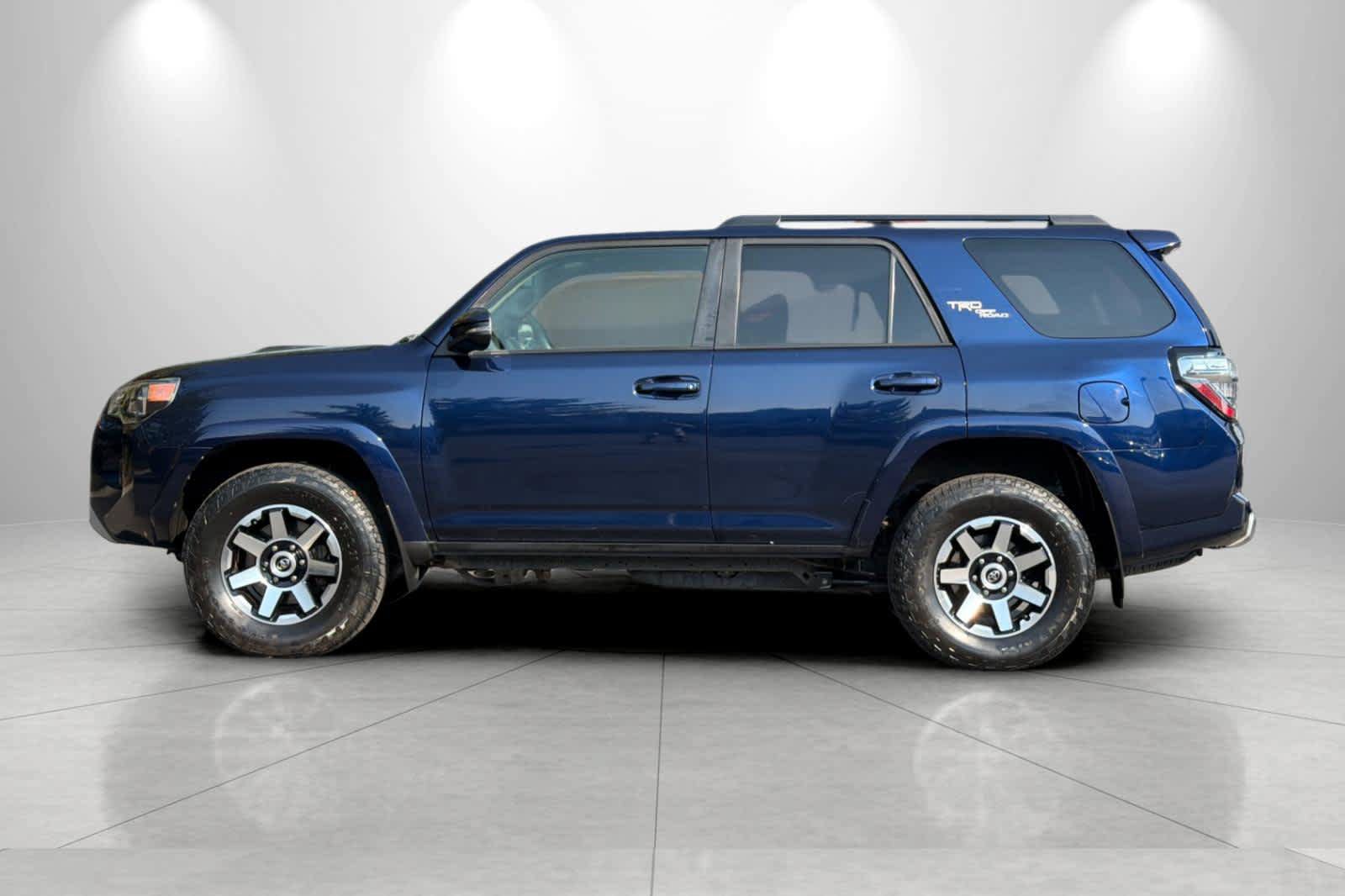Used 2020 Toyota 4Runner TRD Off-Road Premium AWD/4WD image 5