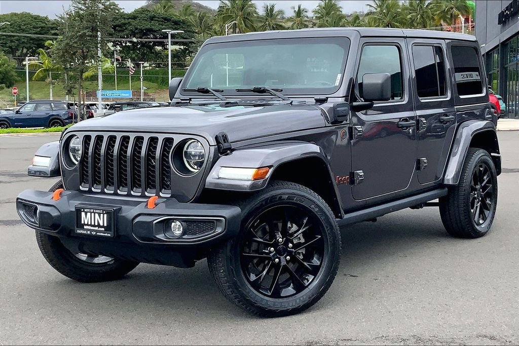 Used 2021 Jeep Wrangler Unlimited Sahara image 2