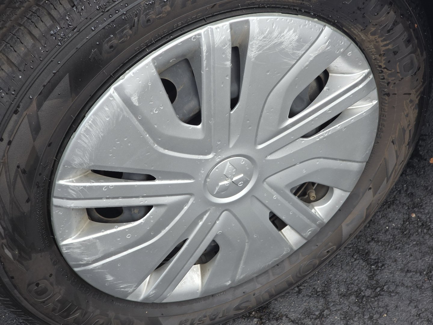 Used 2024 Mitsubishi Mirage ES FWD image 12