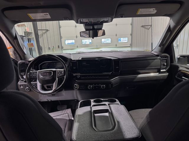 Used 2024 GMC Sierra 2500 SLE image 17