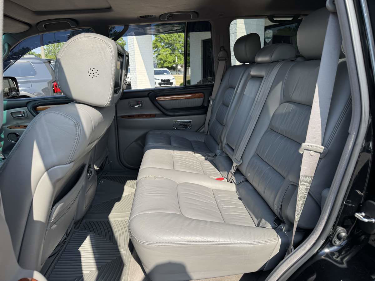 Used 2007 Lexus LX 470 4WD image 11