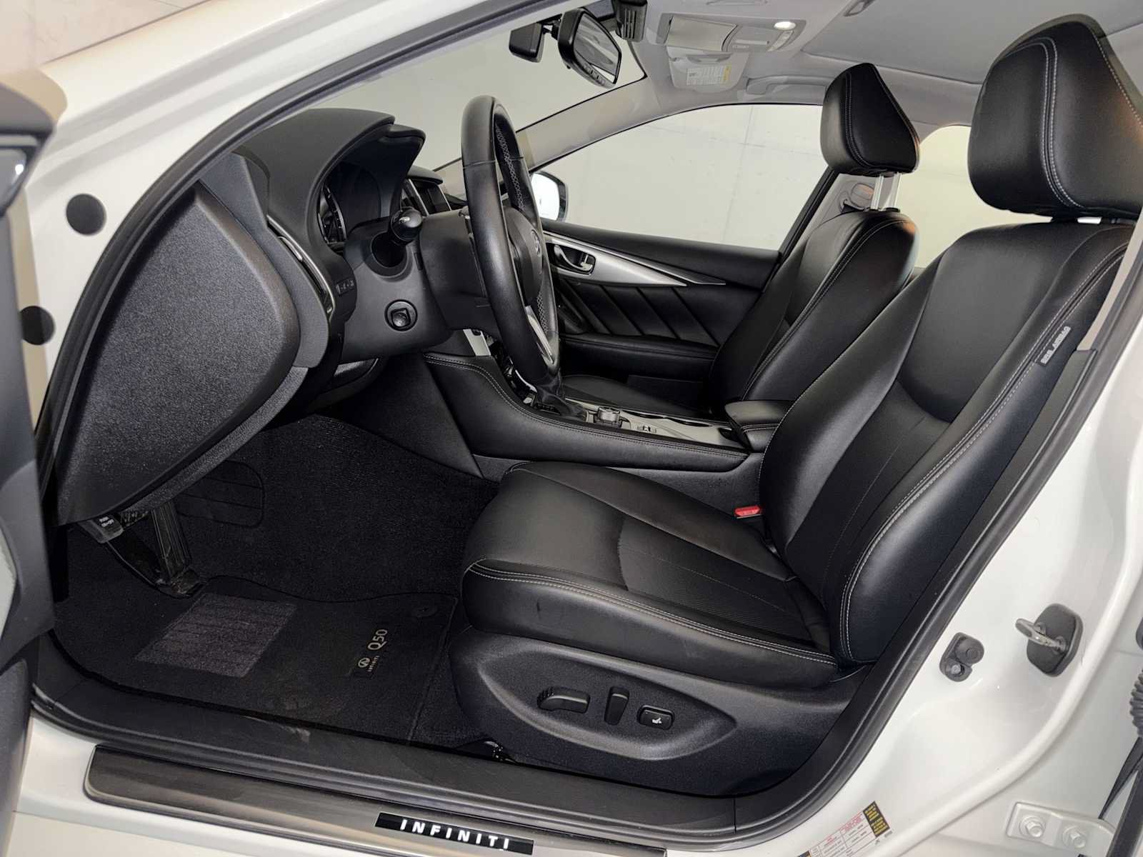 Used 2023 INFINITI Q50 Luxe w/ Cargo Package AWD/4WD image 9