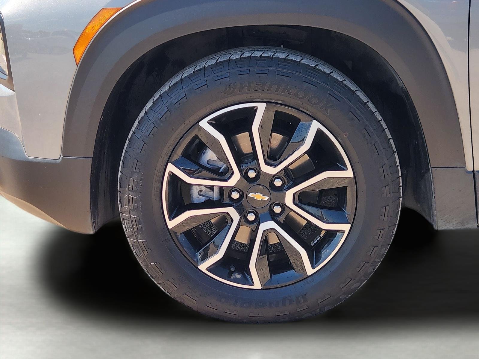 Used 2023 Chevrolet TrailBlazer ACTIV w/ Sun and Liftgate Package FWD image 10