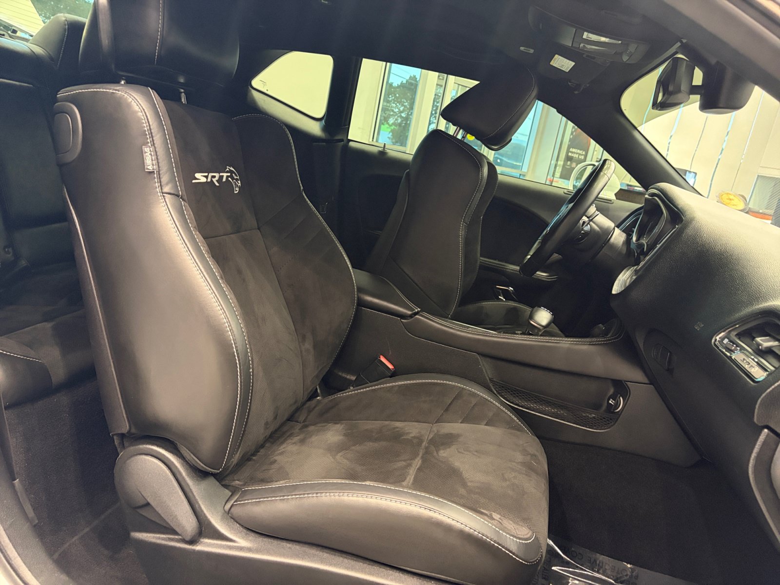 Used 2019 Dodge Challenger SRT Hellcat w/ Plus Package RWD image 31