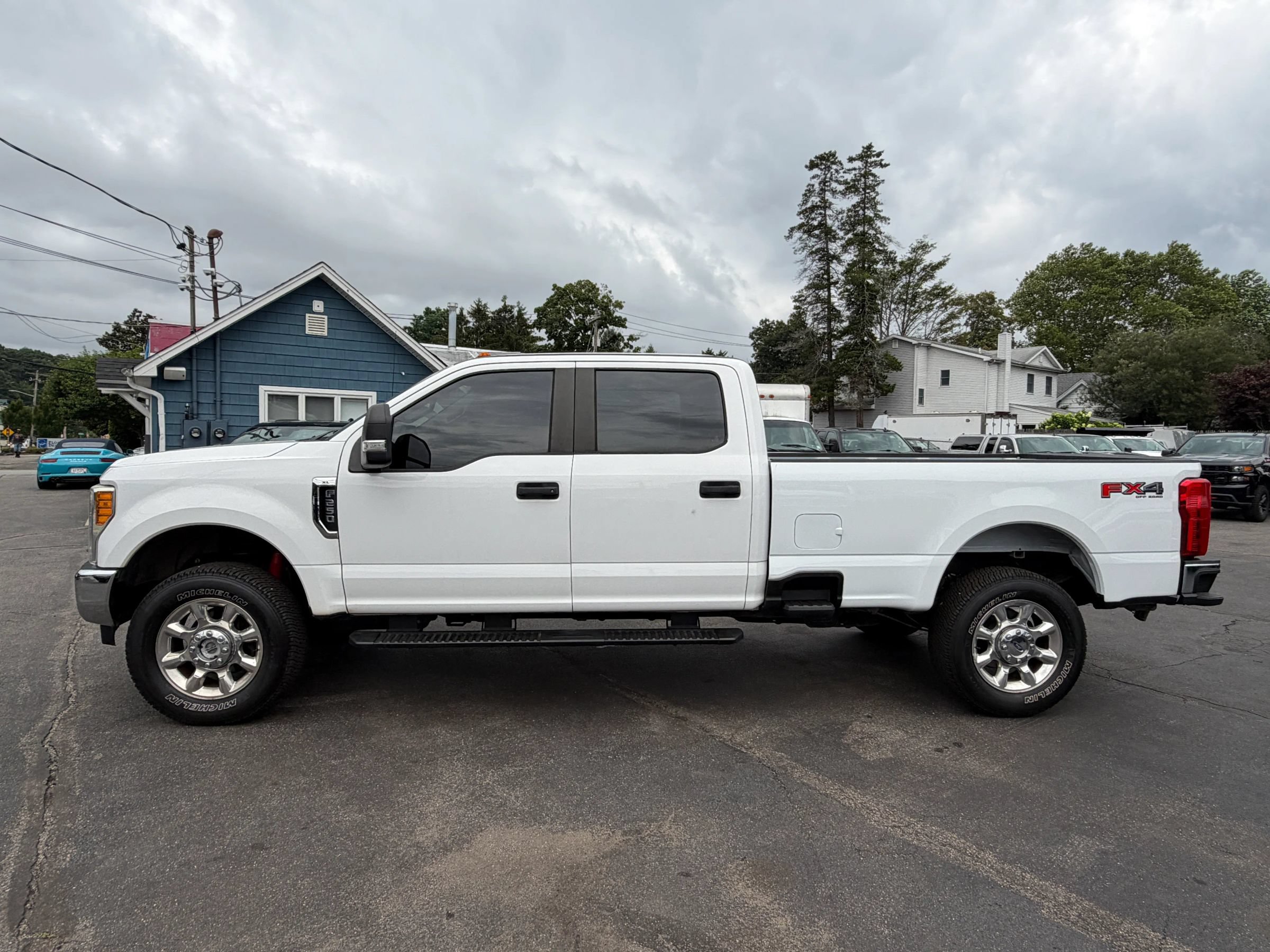 Used 2017 Ford F250 XL w/ Power Equipment Group AWD/4WD image 3