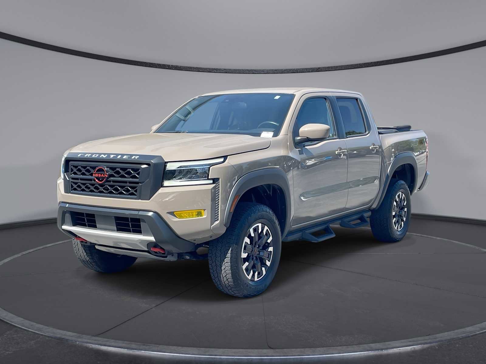 Used 2024 Nissan Frontier PRO-4X w/ Technology Package AWD/4WD image 1