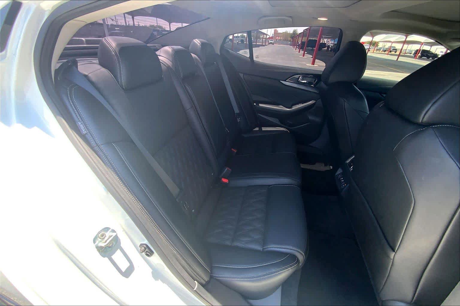 Used 2023 Nissan Maxima Platinum w/ Sport Mat Group FWD image 20