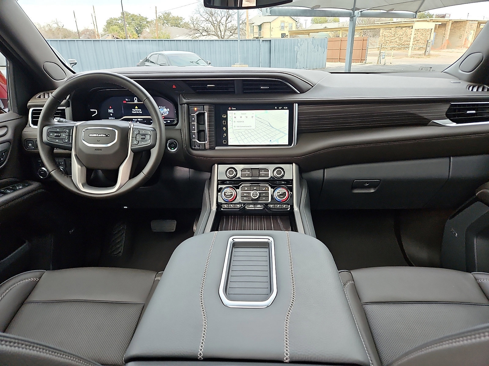 Used 2024 GMC Yukon XL Denali w/ Max Trailering Package image 9