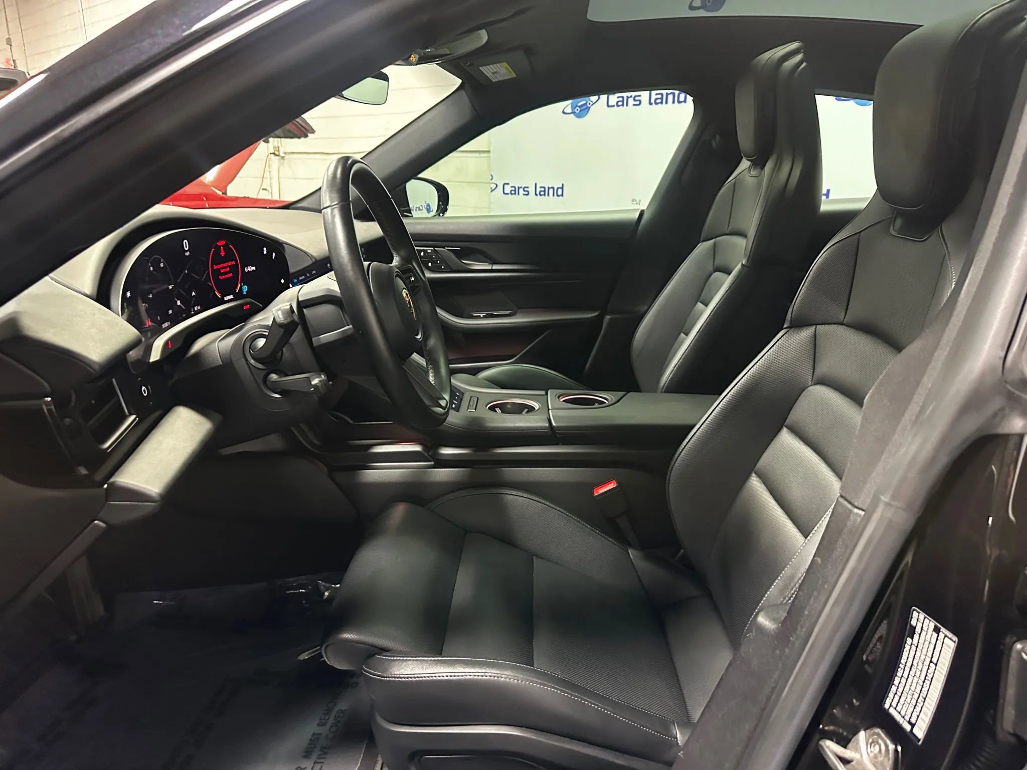 Used 2022 Porsche Taycan image 10