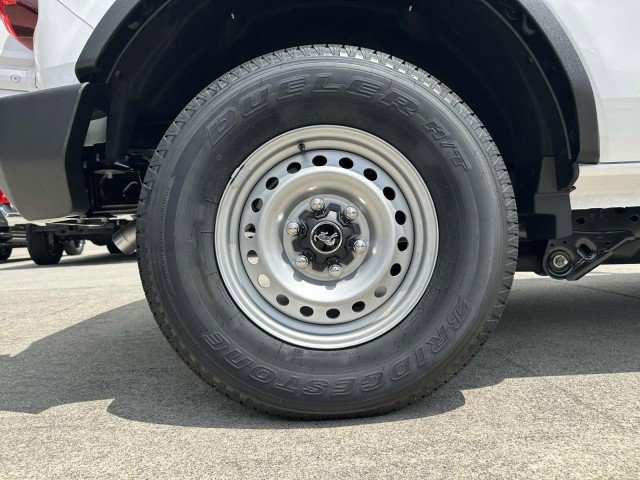 New 2025 Ford Bronco 4-Door AWD/4WD image 17