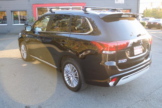 Used 2022 Mitsubishi Outlander LE image 5