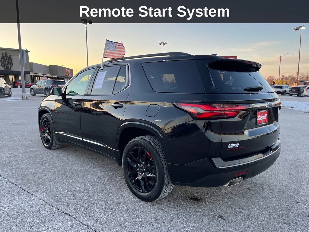 Used 2022 Chevrolet Traverse Premier w/ Redline Edition image 3