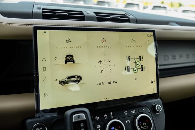 New 2026 Land Rover Defender 110 X AWD/4WD image 42