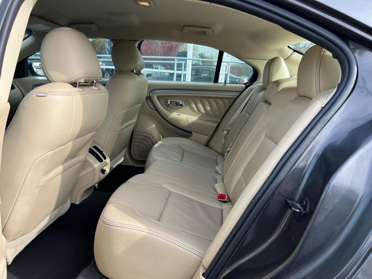 Used 2019 Ford Taurus SEL w/ Equipment Group 201A AWD/4WD image 12