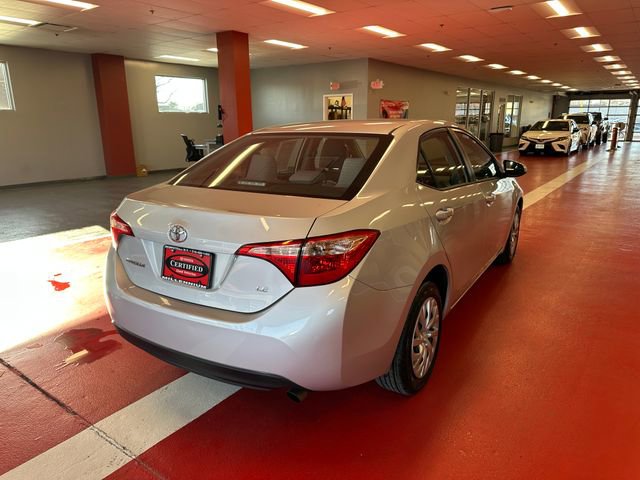 Used 2018 Toyota Corolla LE image 4