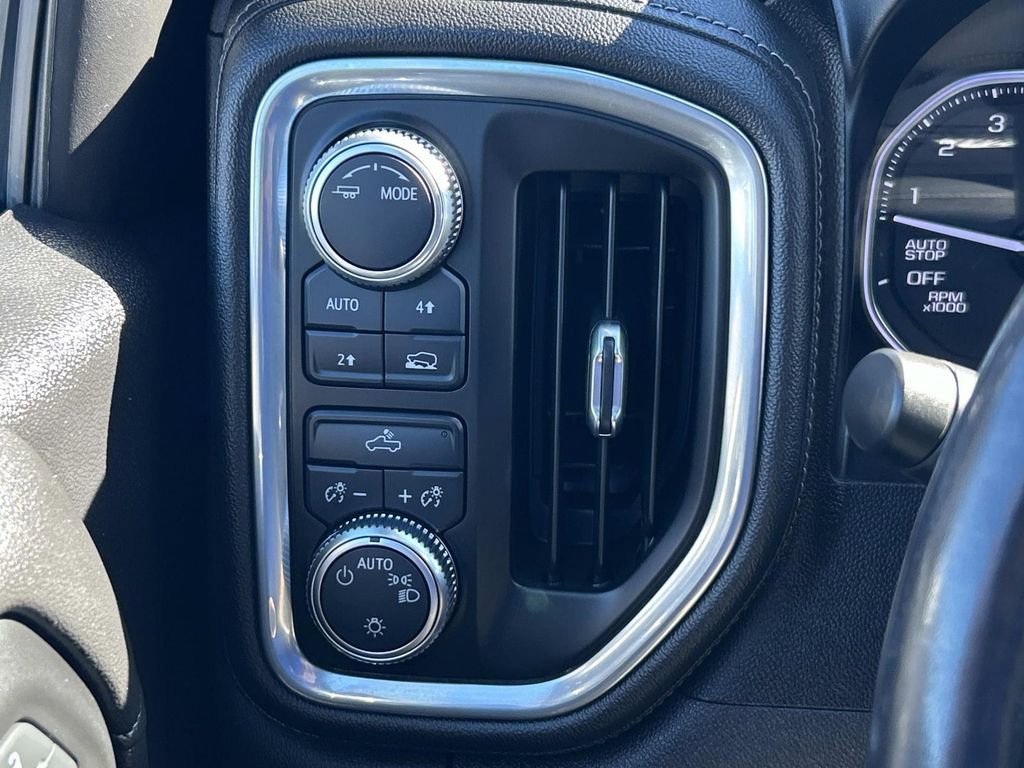 Used 2021 GMC Sierra 1500 SLE image 32