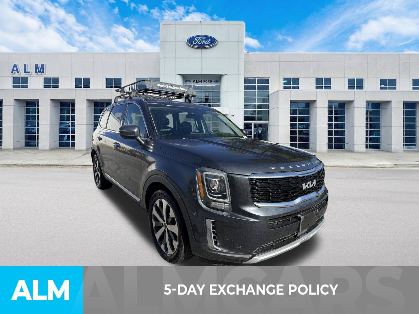 Used 2022 Kia Telluride S AWD/4WD image 3